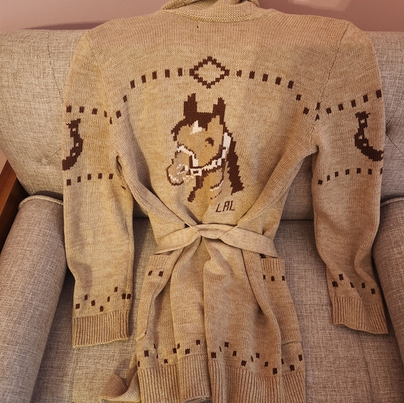 Gorgeous Polo Cardigan like new - Picture 2 of 3